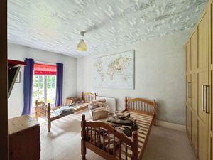 Photo 9- click for photo gallery